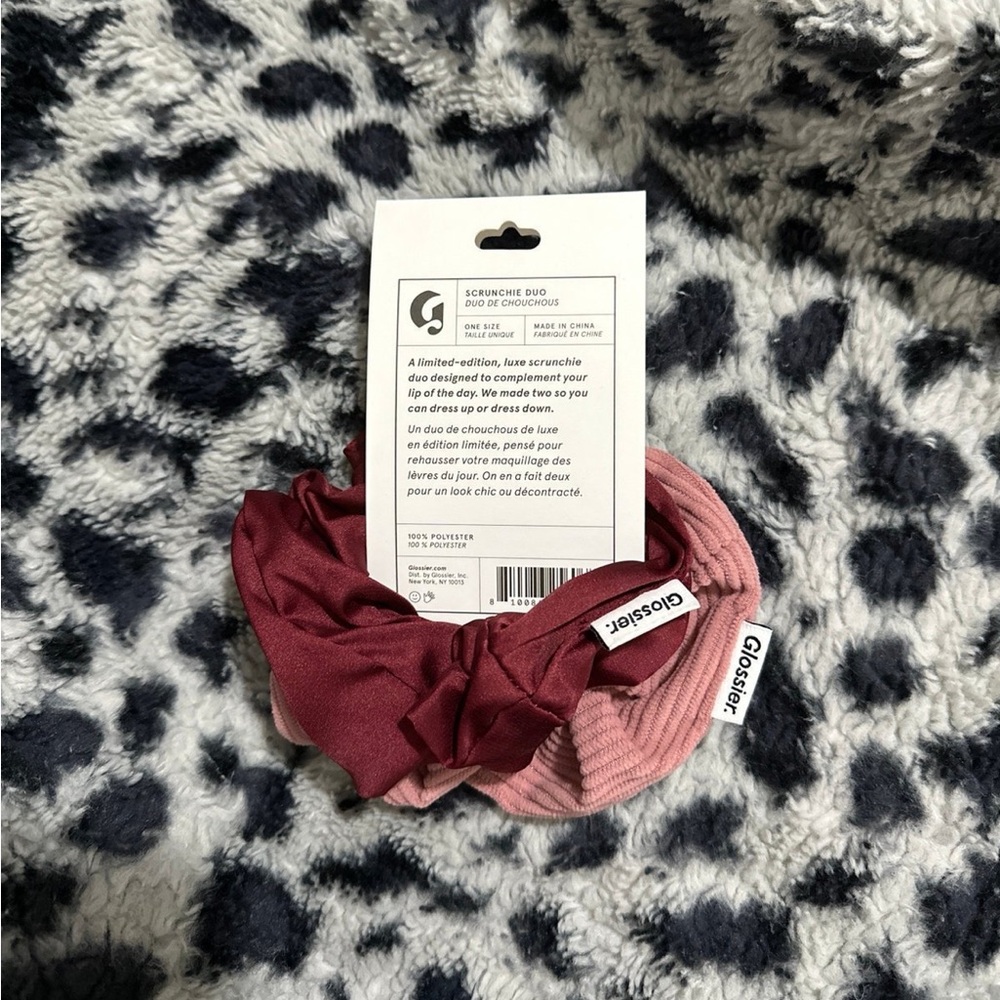 BRAND NEW glossier scrunchie duo